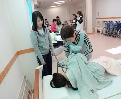実 技